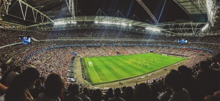 Kaip stebėti sporto naujienas realiuoju laiku: 7 patikimi šaltiniai ir įrankiai lietuviams sirgaliams